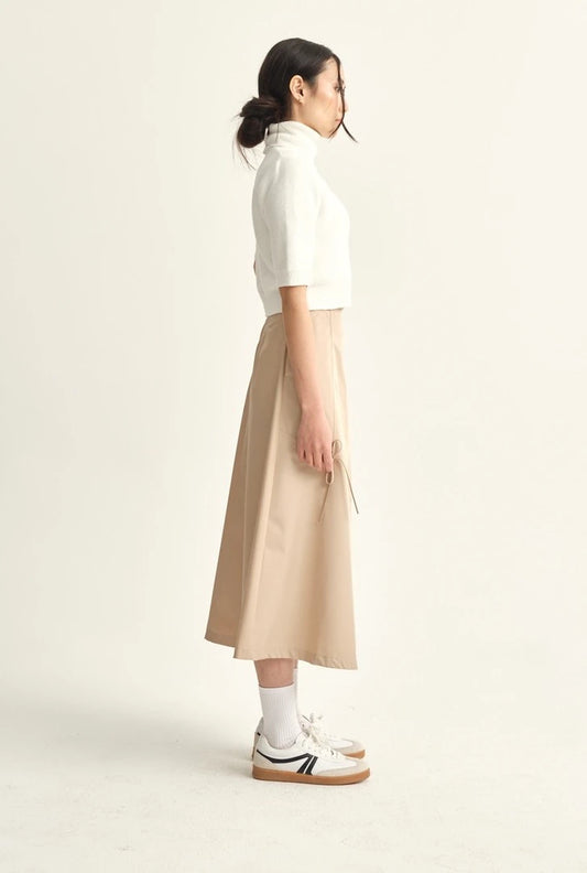 JUPE ÉVASÉE AVEC DÉTAILS DE RUBANS - CRÈME