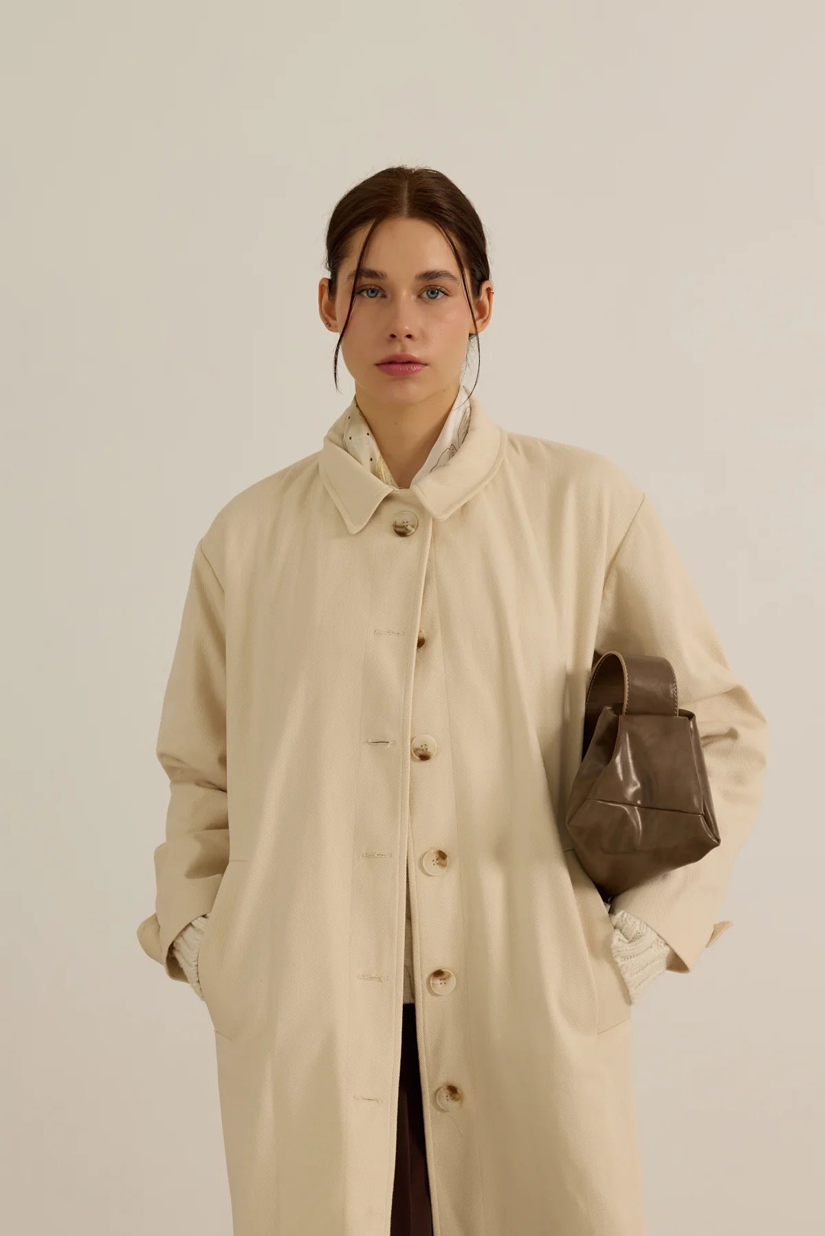 TRENCH-COAT EN GABARDINE DE COTON - VANILLE